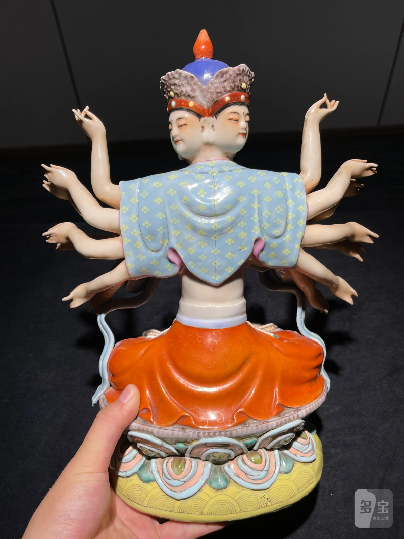 清晚期 粉彩千手观音瓷塑 - 图8